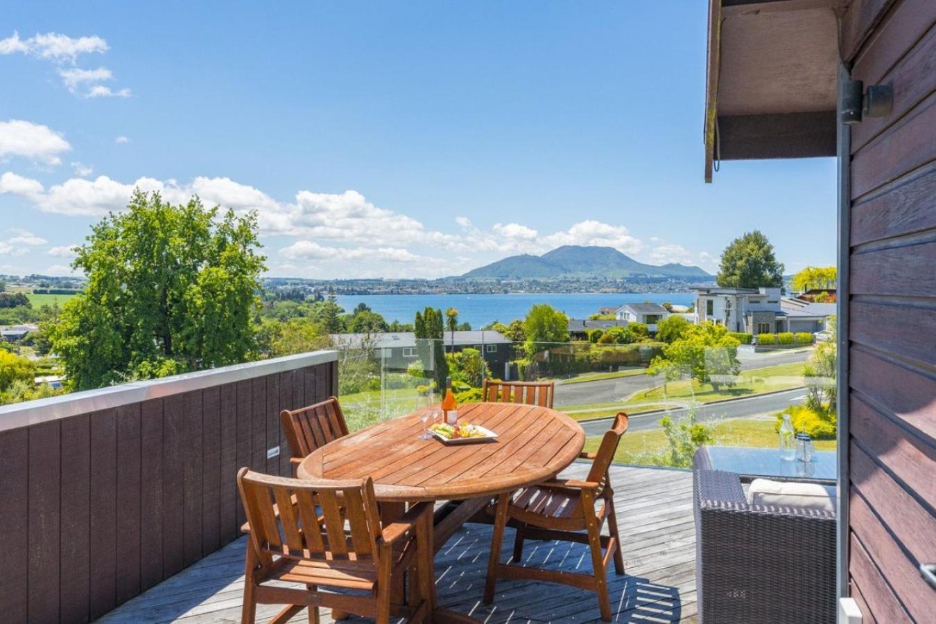 Acacia Sunrise - Taupo Villa Kültér fotó